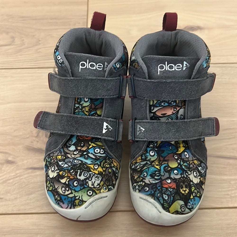 Plae shoes